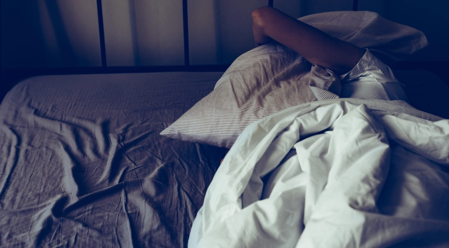 Sono ruim está ligado ao acúmulo de placas perigosas em todo o corpo, diz estudo