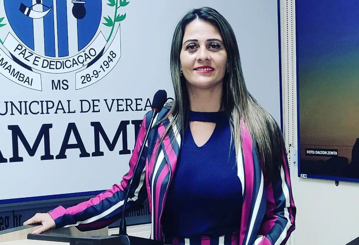 Vereadora Lígia Borges reassume cadeira na Câmara Municipal em Amambai