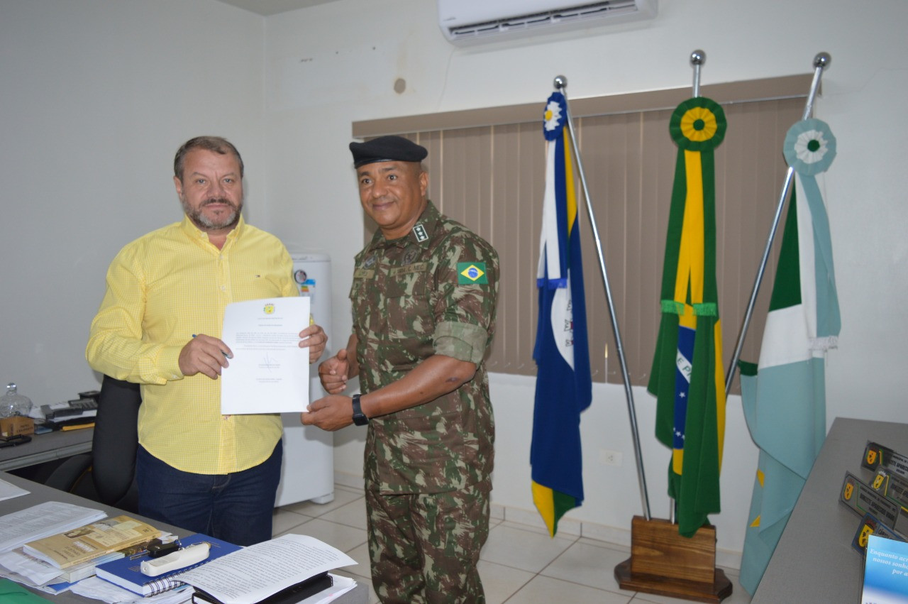 Prefeito Donizete toma posse como Presidente da Junta Militar em Paranhos