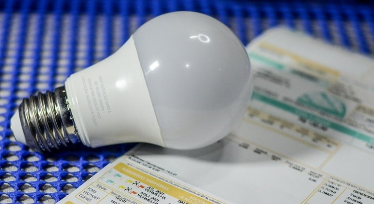 Aneel vai rever reajustes na conta de luz aprovados antes de nova lei