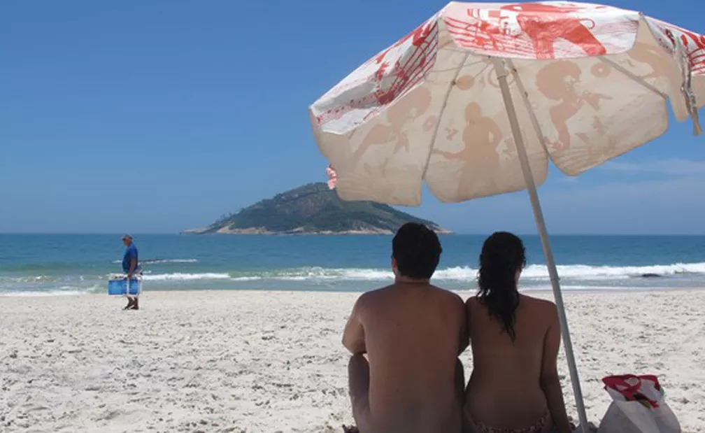 Brasil tem 8 praias oficiais de nudismo: 'Sensação de liberdade', diz frequentadora