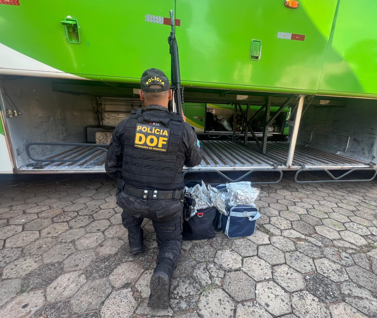 Genro e sogra que seguiam com droga para o Paraná são presos pelo DOF entre Paranhos e Tacuru