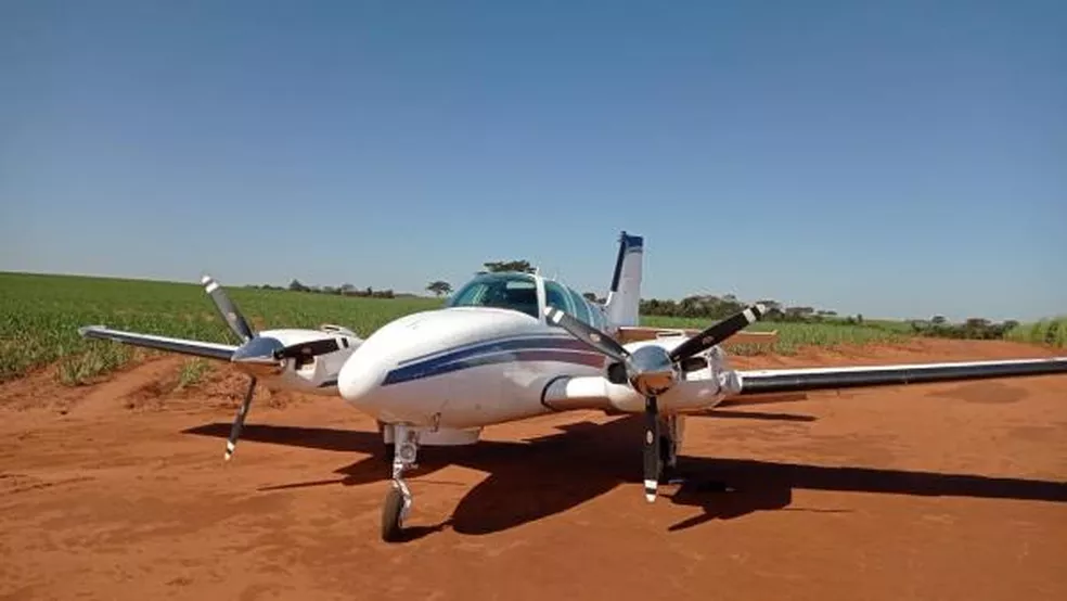 Aeronave carregada com meia tonelada de cocaína é interceptada pela FAB em MS