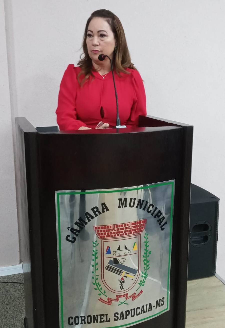 Maria Eloir solicita a instalação de rede esgoto na Rua Pascácio Silveira Dutra, no bairro Jardim Santa Alice