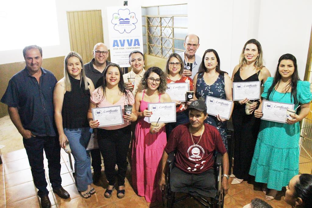 Ato marcou entrega de certificados de conclusão de cursos a 25 alunos no Centrinho em Amambai