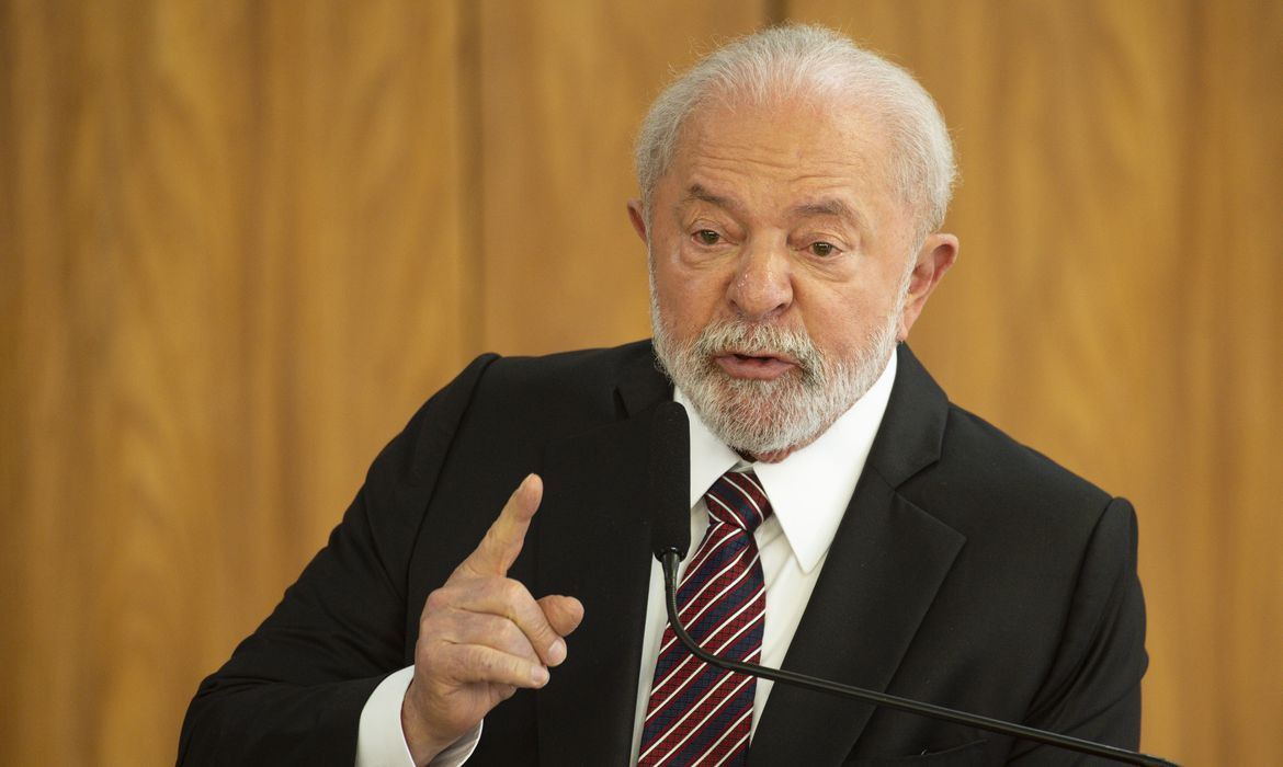 Lula defende regulação de plataformas digitais em discurso na cúpula do G77+China em Cuba