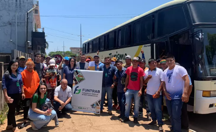 Casa do Trabalhador em Amambai encaminha 800 trabalhadores indígenas para o raleio da maçã
