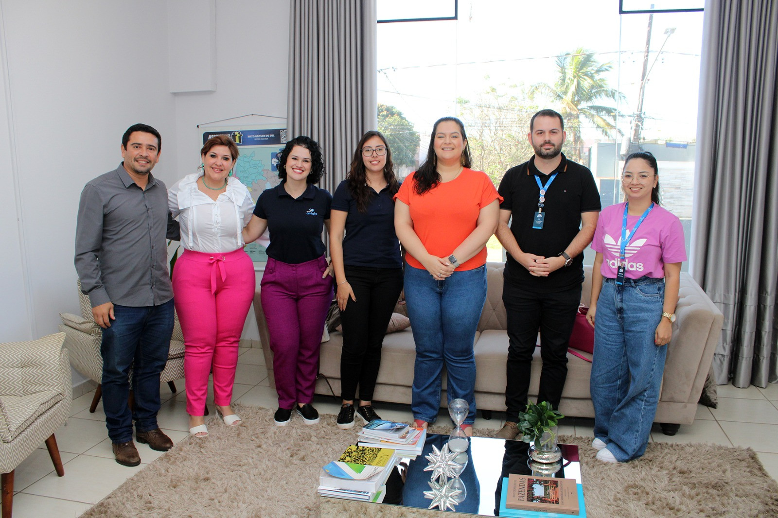 Prefeita Rhaiza Matos recebe equipe do Supermercados Amigão que será inaugurado e gerar 178 novos empregos em Naviraí