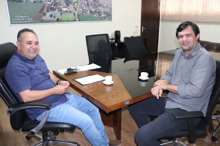 Prefeito Alexandrino Garcia recebeu visita do assessor do deputado Neno Razuk em Aral Moreira