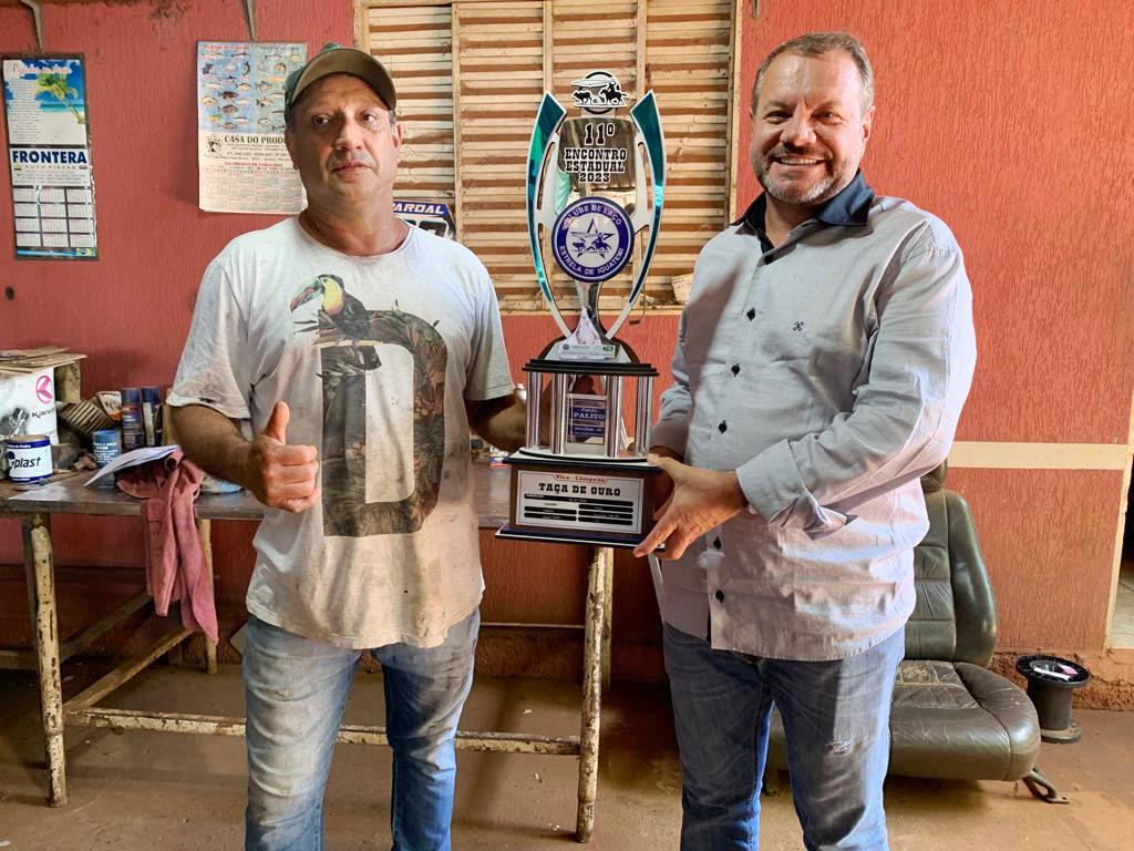 Paranhenses fizeram bonito no 11° Encontro Estadual de Clubes de Laço em Iguatemi
