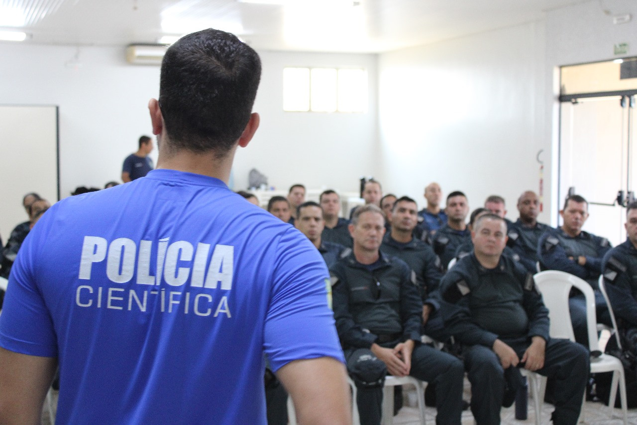 Policiais militares da 3ª CIPM com sede em Amambai recebem instrução sobre preservação de local de crime