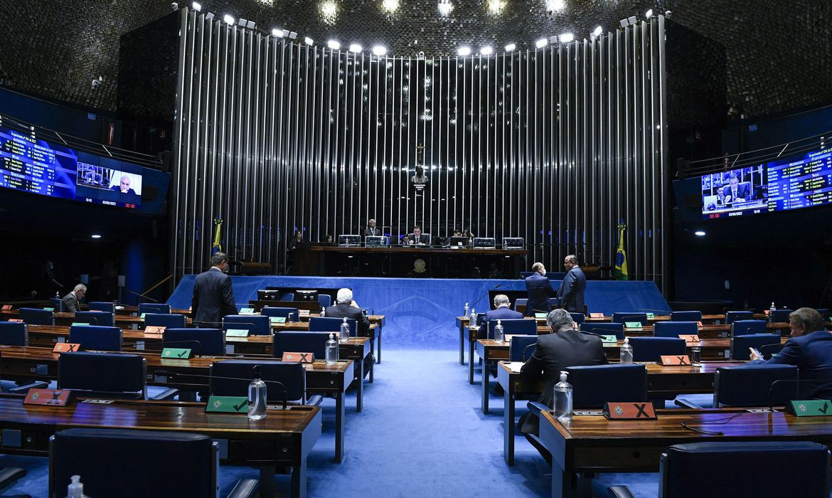 Senado aprova MP com regras trabalhistas para períodos de calamidade