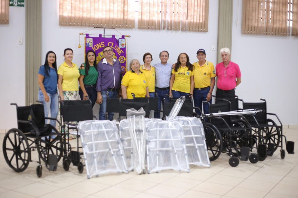 Coronel David entrega no Lions Clube equipamentos médicos para pacientes do SUS de São Gabriel do Oeste