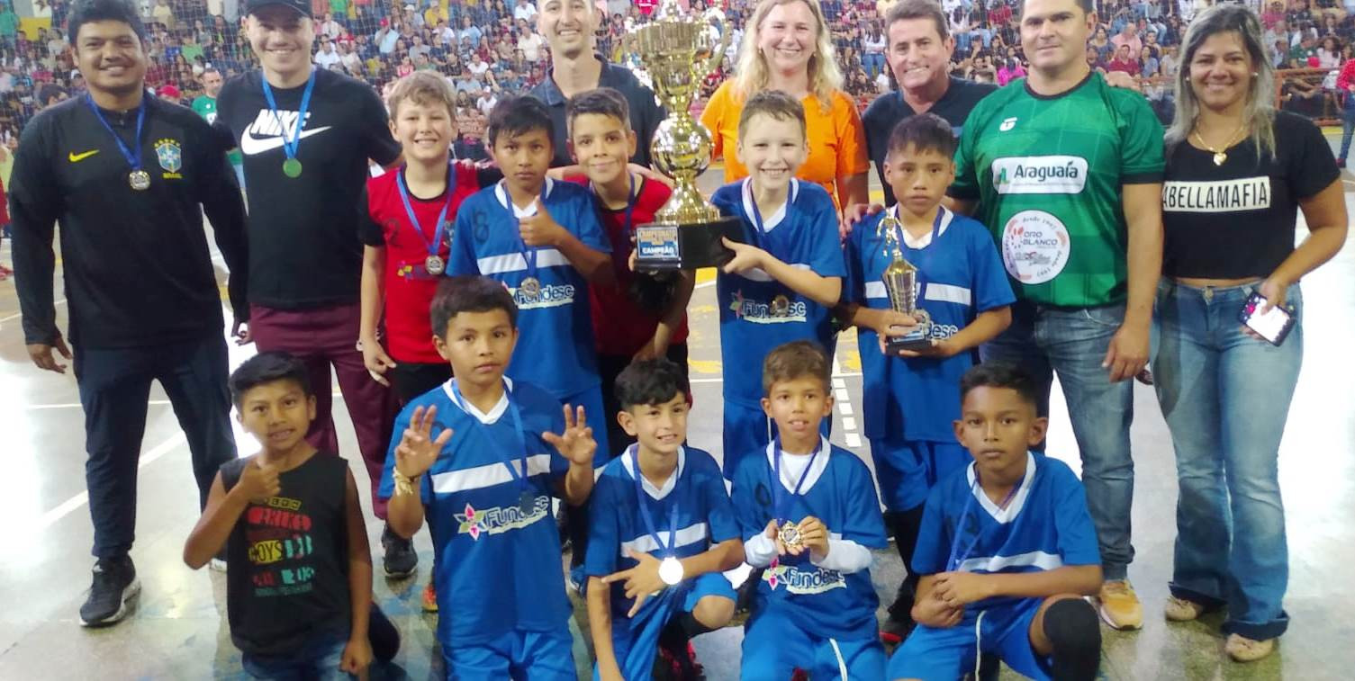 Time de base de Amambai é campeão de futsal em Coronel Sapucaia