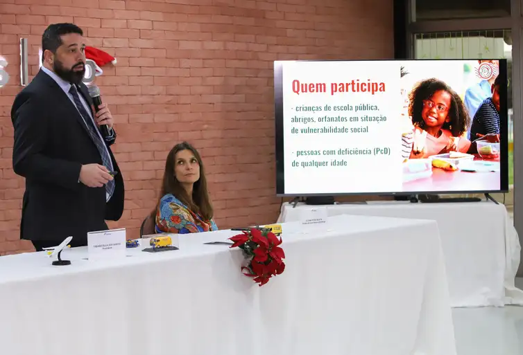 Papai Noel dos Correios amplia prazo para entrega de presentes