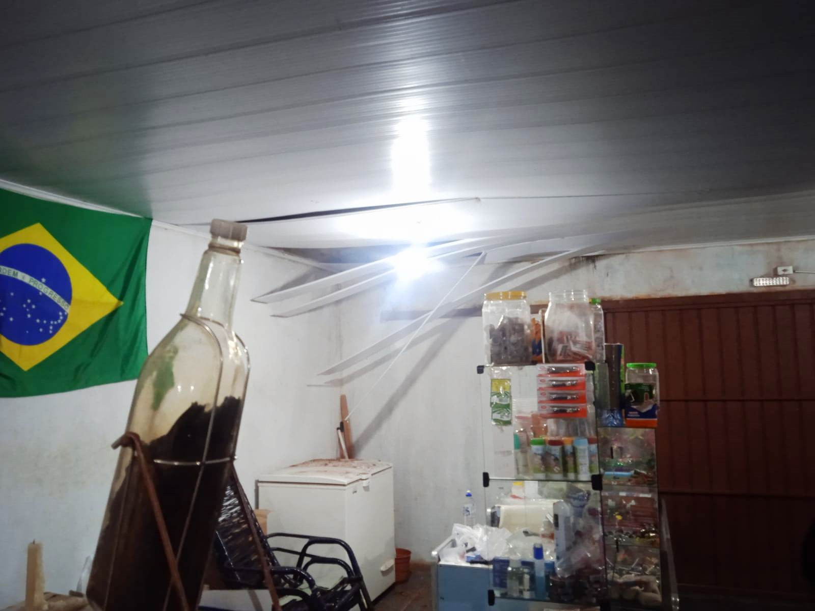 Dupla é presa após invadir mercearia para furtar bebida alcoólica em Amambai