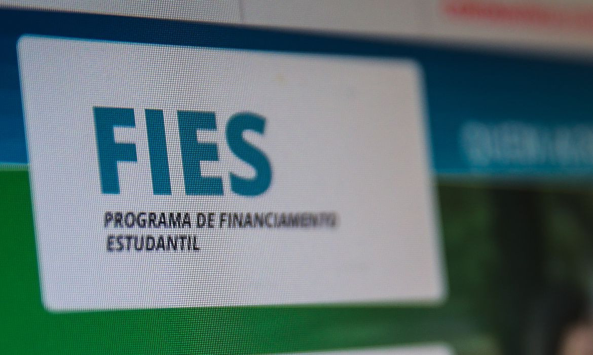 Entenda a renegociação de dívidas do Fies