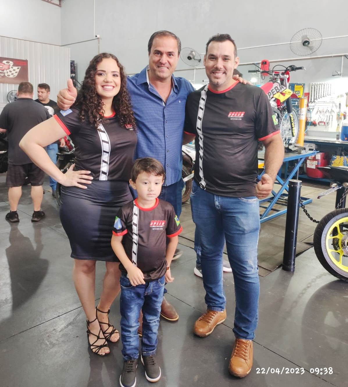 Geverson Vicentin prestigia reinauguração da Speed Motos em Amambai