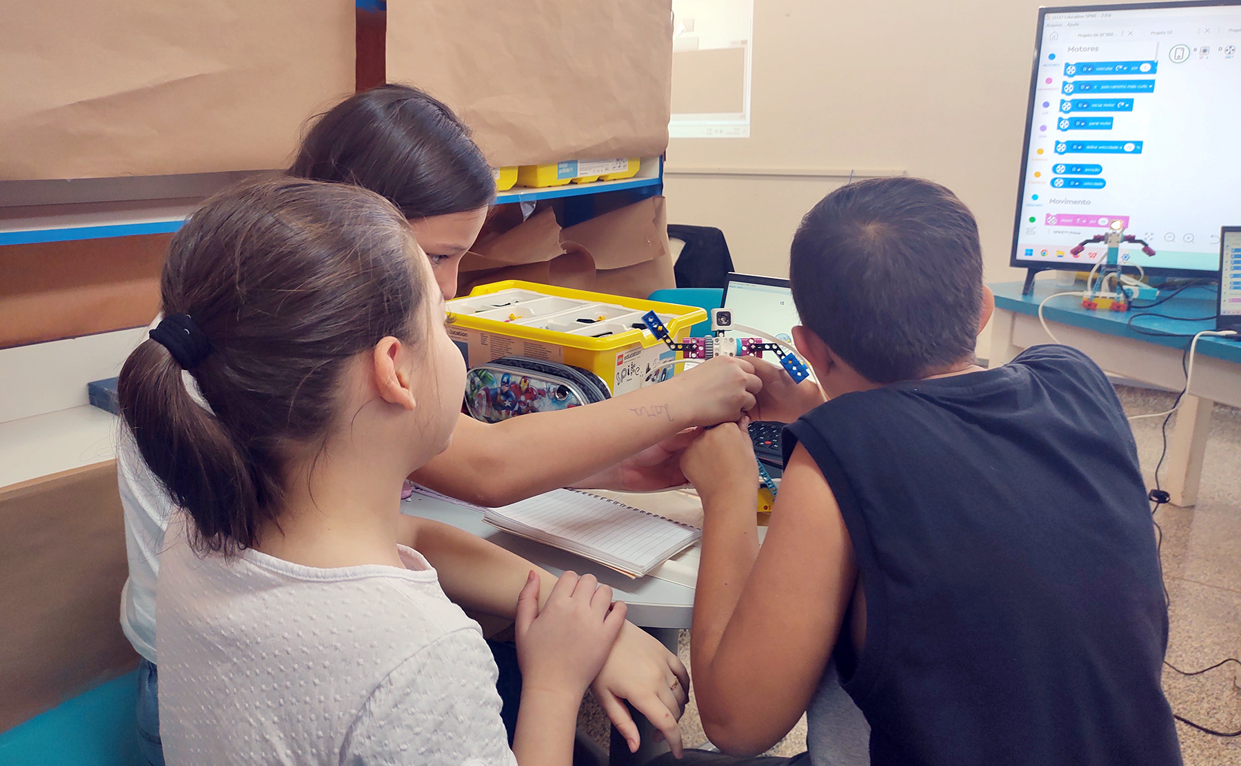 Prefeitura de Naviraí insere aulas de robótica na educação pública do município