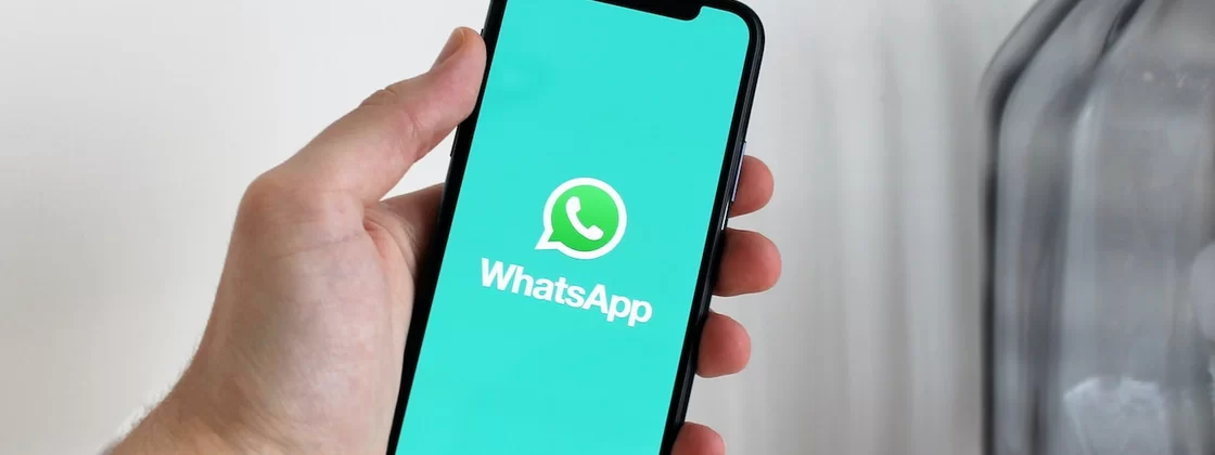 WhatsApp agora permite enviar até 100 fotos e vídeos de uma vez
