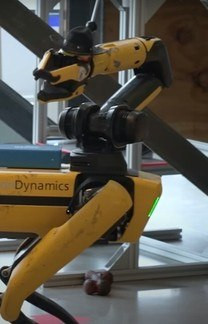 Empresa equipa cachorro robô com IA e o transforma em um guia turístico tagarela