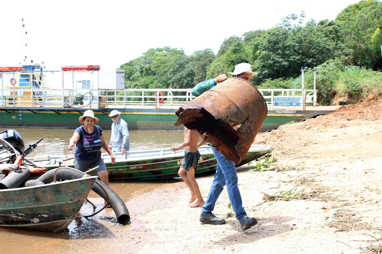 Meio Ambiente da Prefeitura de Naviraí realizou a 9ª edição do Projeto Rio + Limpo