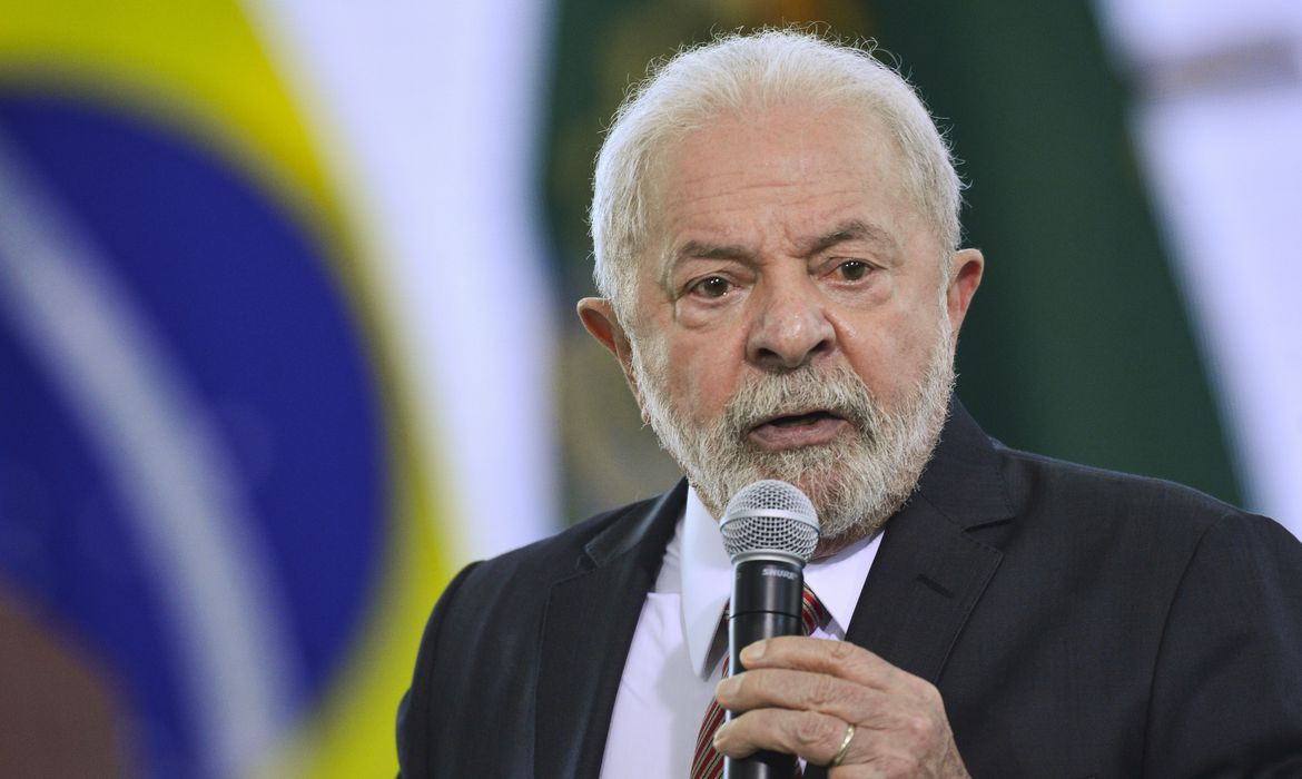 Lula e líderes alinham votação da reforma tributária no Senado