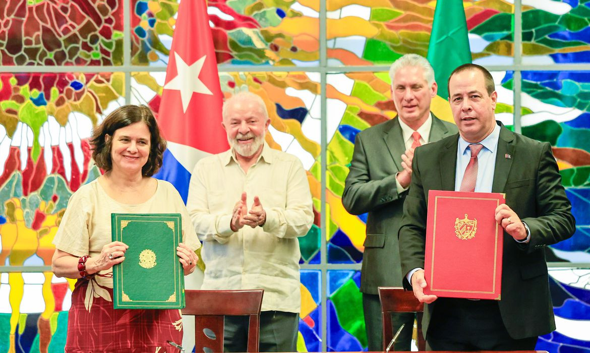 Internacional Brasil assina acordos de cooperação em vários setores com Cuba