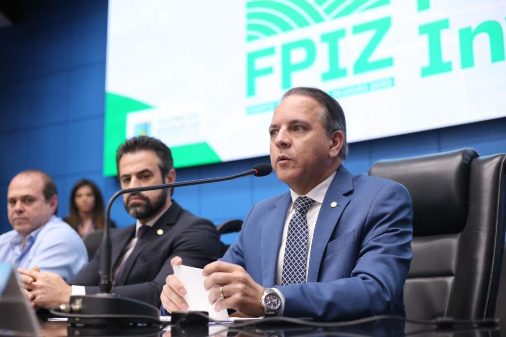 MS: Coronel David empossa membros da Frente Parlamentar Invasão Zero