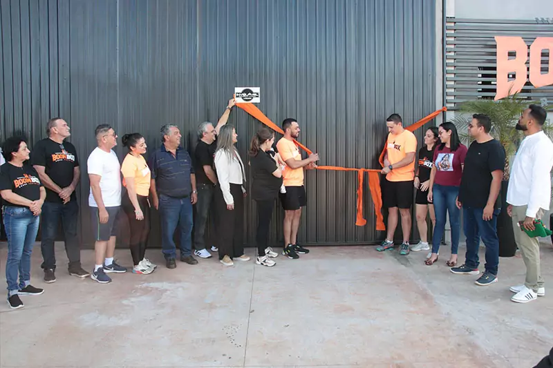 Adriel Vizú e Carlos Henrique inauguraram BoomBox Cross Training em Amambai