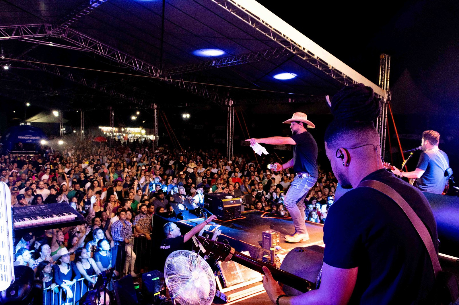 Com shows nacionais, rodeio e entrada franca, 29ª Exponavi superou todas as expectativas