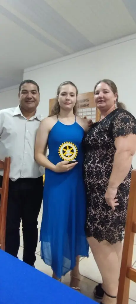 Rotary Club de Amambai comemora 71 anos e realiza concurso de redação Rotary Club de Amambai comemora 71 anos e realiza concurso de redação