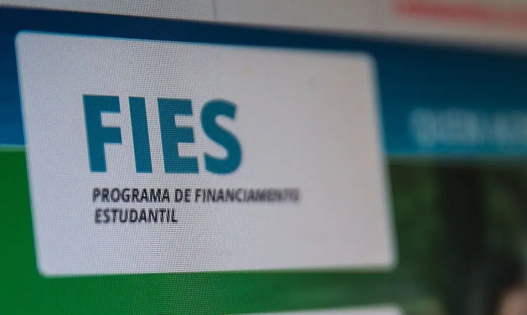 D&iacute;vida do Fies poder&aacute; ser abatida com presta&ccedil;&atilde;o de servi&ccedil;o p&uacute;blico - A  Gazeta News