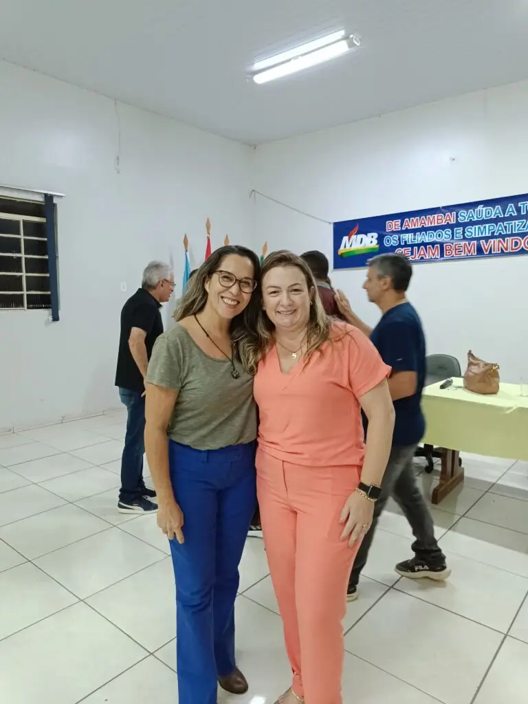 Durante ato MDB e PP debateram conjuntura política e eleições 2024 em Amambai Durante ato MDB e PP debateram conjuntura política e eleições 2024 em Amambai