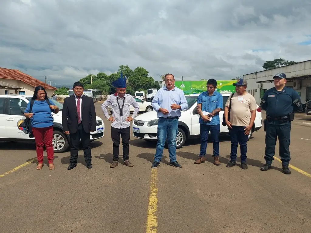 Prefeitura e Polícia Militar entregam viaturas para o Conselho Comunitário de Segurança Indígena das aldeias Amambai e Limão Verde Prefeitura e Polícia Militar entregam viaturas para o Conselho Comunitário de Segurança Indígena das aldeias Amambai e Limão Verde
