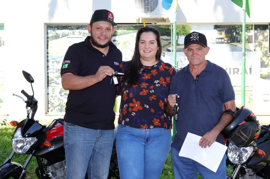 Campanha IPTU Premiado da Prefeitura de Naviraí entrega motos para contribuintes sorteados Campanha IPTU Premiado da Prefeitura de Naviraí entrega motos para contribuintes sorteados
