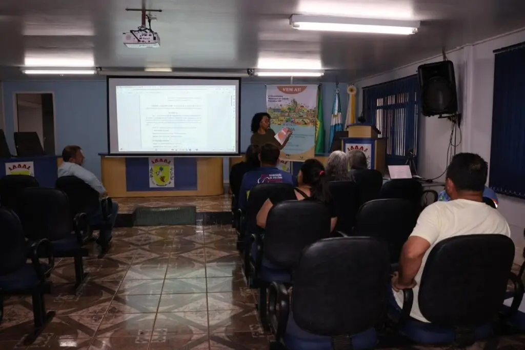 Comissão Preparatória da 3ª Conferência Municipal da Cidade foi realizada em Paranhos Comissão Preparatória da 3ª Conferência Municipal da Cidade foi realizada em Paranhos