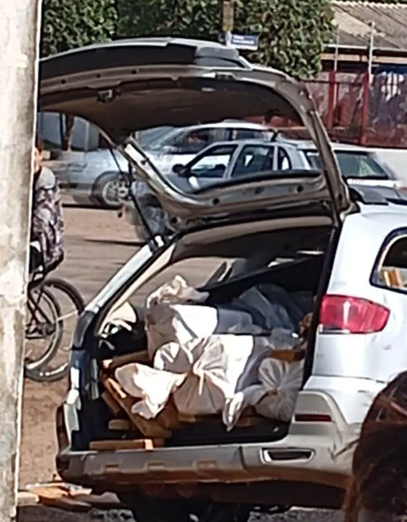 Após perseguição BOPE apreende carregamento de maconha em Amambai Após perseguição BOPE apreende carregamento de maconha em Amambai