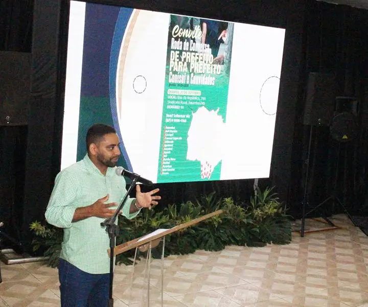 A convite de Sérgio Barbosa, prefeitos e vice-prefeitos eleitos e reeleitos de 17 municípios participam de roda de conversa em Amambai