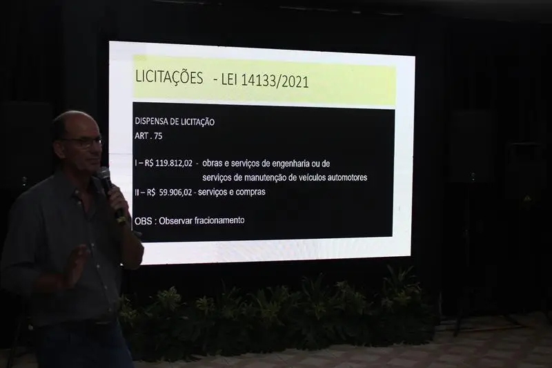 A convite de Sérgio Barbosa, prefeitos e vice-prefeitos eleitos e reeleitos de 17 municípios participam de roda de conversa em Amambai