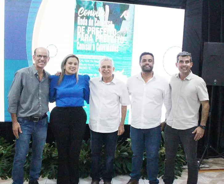 A convite de Sérgio Barbosa, prefeitos e vice-prefeitos eleitos e reeleitos de 17 municípios participam de roda de conversa em Amambai