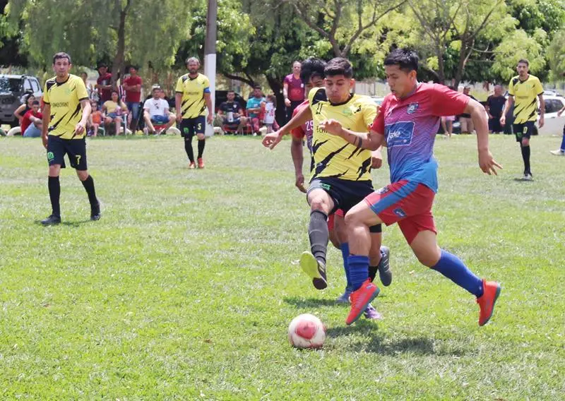 Fazenda Flamboyant/Intech Telecom faz 4x1 na final e é campeã da Copa Cidade Crepúsculo 2024 em Amambai Fazenda Flamboyant/Intech Telecom faz 4x1 na final e é campeã da Copa Cidade Crepúsculo 2024 em Amambai