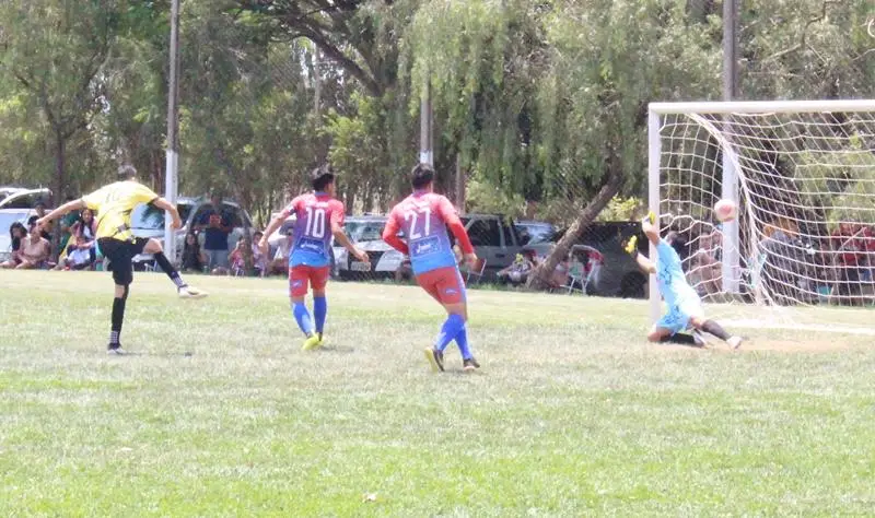 Fazenda Flamboyant/Intech Telecom faz 4x1 na final e é campeã da Copa Cidade Crepúsculo 2024 em Amambai Fazenda Flamboyant/Intech Telecom faz 4x1 na final e é campeã da Copa Cidade Crepúsculo 2024 em Amambai