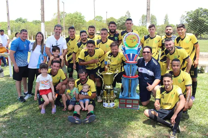 Fazenda Flamboyant/Intech Telecom faz 4x1 na final e é campeã da Copa Cidade Crepúsculo 2024 em Amambai Fazenda Flamboyant/Intech Telecom faz 4x1 na final e é campeã da Copa Cidade Crepúsculo 2024 em Amambai
