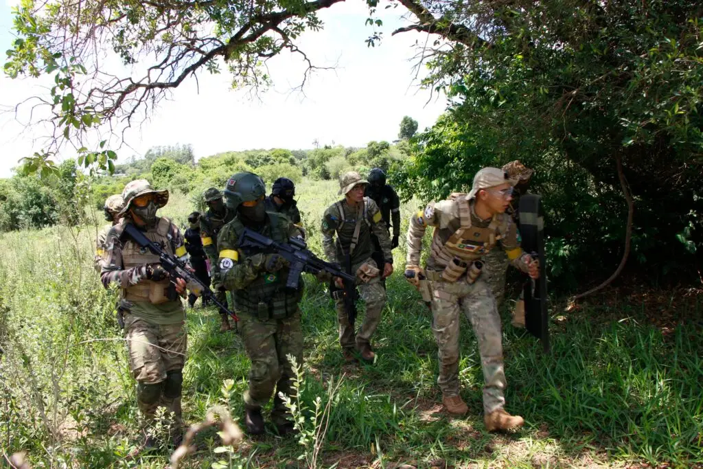 Operação Atalaia reúne equipes de Airsoft de Mato Grosso do Sul e Paraguai em Amambai Operação Atalaia reúne equipes de Airsoft de Mato Grosso do Sul e Paraguai em Amambai