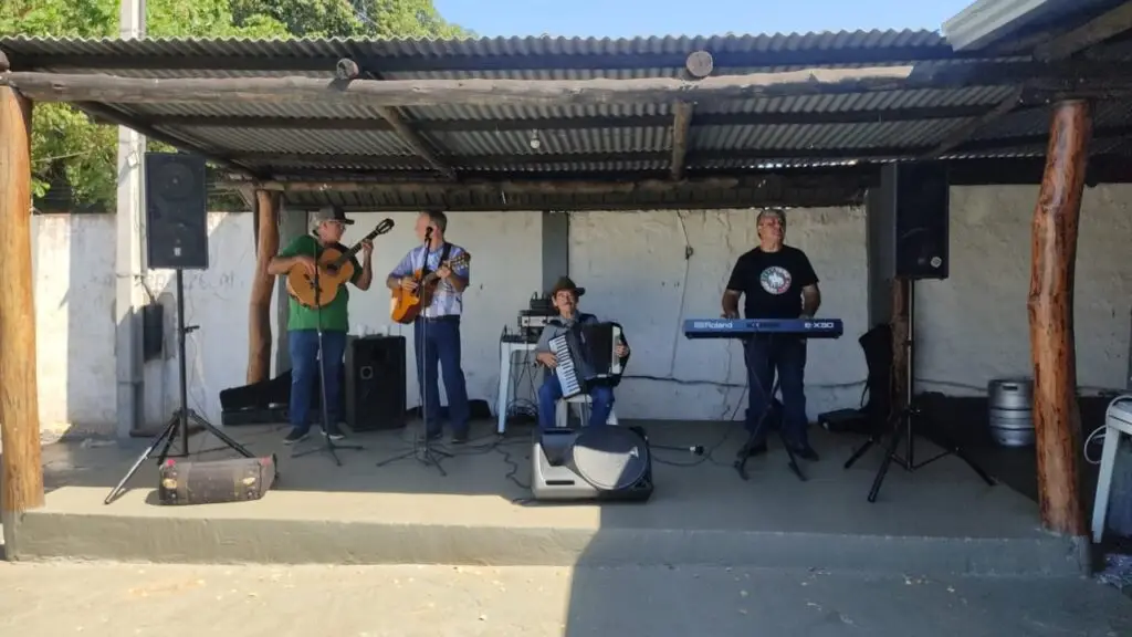 8º Encontro dos Filhos e Amigos de Amambai acontece nos dias 5, 6 e 7 de setembro 8º Encontro dos Filhos e Amigos de Amambai acontece nos dias 5, 6 e 7 de setembro
