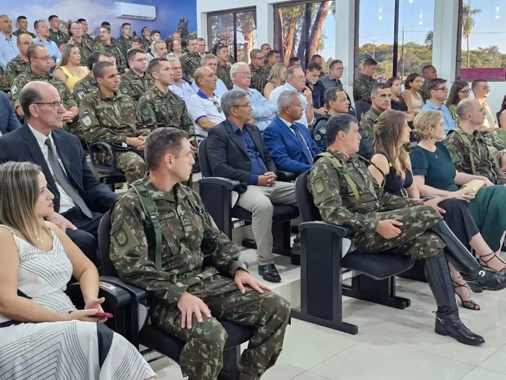 Pedro Augusto da Cas Porto assume o comando do 17º RC Mec em Amambai Pedro Augusto da Cas Porto assume o comando do 17º RC Mec em Amambai