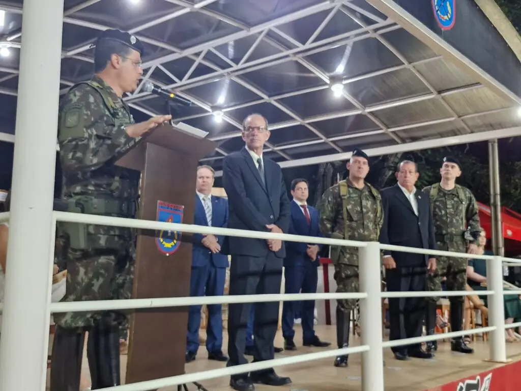 Pedro Augusto da Cas Porto assume o comando do 17º RC Mec em Amambai Pedro Augusto da Cas Porto assume o comando do 17º RC Mec em Amambai