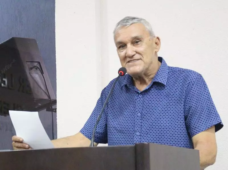 Anselmo Lázaro recebe homenagem da Câmara Anselmo Lázaro recebe homenagem da Câmara