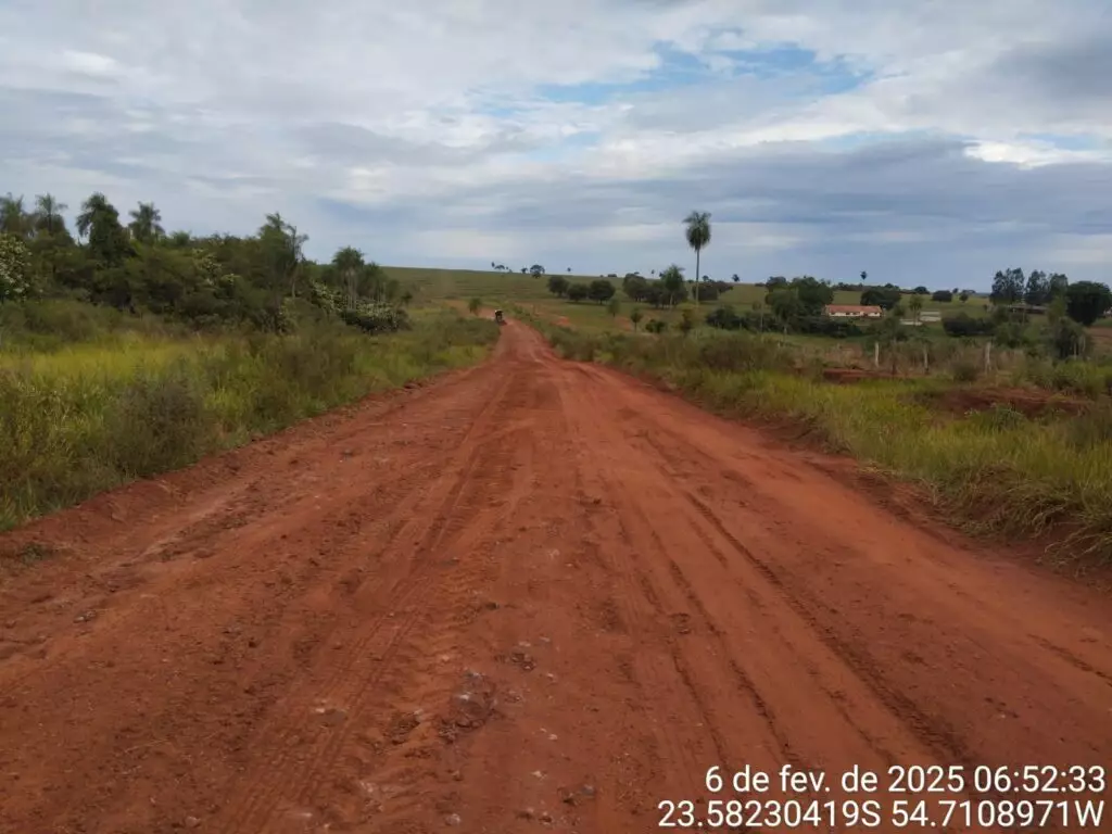 Prefeitura de Iguatemi e Agesul recuperam a MS-386, Estrada das 7 Placas Prefeitura de Iguatemi e Agesul recuperam a MS-386, Estrada das 7 Placas